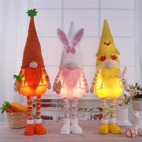 Gnome en peluche vert et rose fantaisiste avec un chapeau pliable à lumière LED chaude, décoration de Pâques porte-bonheur