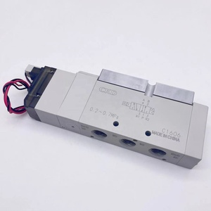 Électrovanne à air comprimé CKD 4GA4 4GA410-10-E2-3 à commande pilote, bobine souple, 5 ports, DC12V/24V AC110V/220V, 2~7 bars - Product Image 1