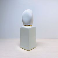 Flacon de parfum en verre carré plat de luxe de 30 ml, base épaisse, flacon de parfum vide avec bouchon, logo personnalisé, emballage cosmétique