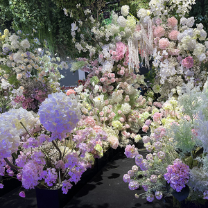 Ofrecemos a los diseñadores arreglos florales <span class=keywords><strong>de</strong></span> varios estilos, incluyendo rosas, hortensias y plantas verdes a precios ultrabajo. - Product Image 5