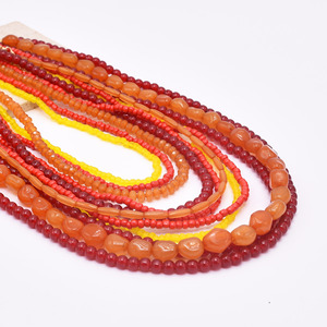 Hạt màu cam xếp chồng lên nhau xương đòn Chuỗi vòng cổ tuyên bố sáng tạo nhiều lớp đá nghiền - Product Image 5