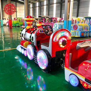 รถไฟซานต้าคริสต์มาสกลางแจ้งแบบมีไฟ รถไฟวัตต์แมน รถไฟดอตโต้ ราคาขายรถไฟทัวร์ริสติก รถไฟบาร์เรลสำหรับสนามหลังบ้าน - Product Image 4