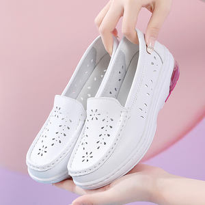 Chaussures décontractées pour femmes en daim de vache, fabrication OEM personnalisée, vente en gros, chaussures plates à enfiler pour femmes, chaussures en cuir ajourées, mocassins à <span class=keywords><strong>semelle</strong></span> <span class=keywords><strong>épaisse</strong></span> - Product Image 4