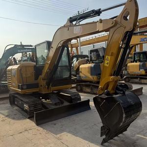 Mini-excavatrice d'occasion en bon état, modèle original japonais Cat305.5e2, chenillée, à vendre, châssis robuste, bien entretenue. - Product Image 1