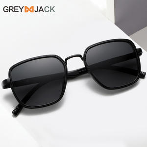 Gafas de Sol Grises Jack, Montura Negra TR90, Lentes TAC con Protección UV400, Unisex, para Conducir, Moda - Product Image 1