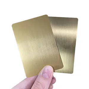 Gravure au laser personnalisée et personnalisée adhésion Ntag216 Chip Gold Black Contact Rfid Blank Business Nfc Metal Card