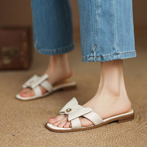 Sandales plates décontractées à bout ouvert et carré, avec nœud, couleur unie, style coréen, sexy, pour femme, en cuir souple, antidérapantes, avec lanières avant et arrière - Product Image 4