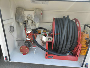 FAW Right Hand Drive Bobtail Mobile LPG Tank Truck Vehículo <span class=keywords><strong>de</strong></span> recarga con dispensador <span class=keywords><strong>para</strong></span> Cocinar en casa <span class=keywords><strong>Gas</strong></span> Buen <span class=keywords><strong>precio</strong></span> <span class=keywords><strong>para</strong></span> las ventas - Product Image 5