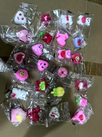 Lot de 30 jouets Squishy, Squishies Kawaii pour cadeaux de fête, jouets de boîte au trésor, jouets sensoriels anti-stress Mochi Squishy, assortiment aléatoire
