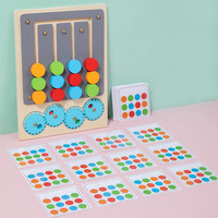 Équipement en bois personnalisé pour enfants Classification des couleurs Marche labyrinthe Mobile Jeu d'échecs Éducatif Pensée Logique Jouets pour enfants