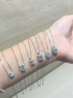 Elegante Weihnachts-Halskette aus 18K Roségold mit Herzförmigem Rosa Saphir-Anhänger und Diamanten für Damen