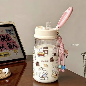 Gobelet à eau rose adorable en forme de chat - un gobelet en plastique unique et portable de grande capacité avec paille, inédit ailleurs. - Product Image 4