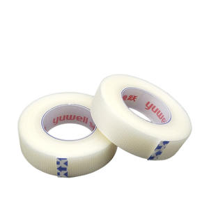 Cinta Médica Transpirable Yuwell, 1 Rollo, Adhesivo Microporoso Blanco, Paquete de Apósito para Uso Quirúrgico - Product Image 1