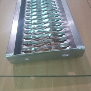 Gradino per Scale Zincato - Product Image 4