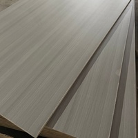 Panneau en bois massif stratifié mélaminé en pin Radiata, découpé sur mesure, pour armoires et placards haut de gamme
