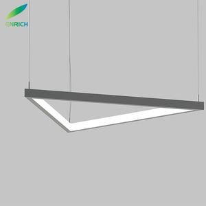 Tam giác đèn chùm nhôm <span class=keywords><strong>Led</strong></span> tuyến tính ánh sáng 100lm/W Trần treo tam giác ánh sáng với PC khuếch tán - Product Image 4