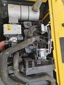 รถขุดไฮดรอลิกตีนตะขาบ Komatsu PC160LC-7 มือสอง ขนาด 16 ตัน เหมาะสำหรับงานก่อสร้าง งานสาธารณูปโภค และงานก่อสร้างถนน - Product Image 1