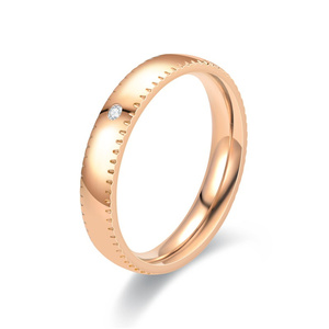 Nouvelle bague en acier titane <span class=keywords><strong>coupel</strong></span>, bagues en acier inoxydable saphir cristal micro incrusté hommes et femmes bague de fiançailles en gros - Product Image 2