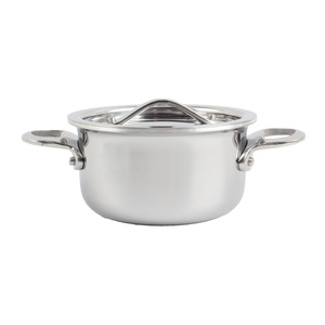 Ensemble de casseroles en acier inoxydable au design minimaliste, compatible induction et lave-vaisselle, avec couvercles en verre - Product Image 6