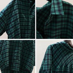 قميص نسائي جديد وعصري للصيف بمقاسات كبيرة وخصر فضفاض وأكمام طويلة بنقشة مربعات - Product Image 6
