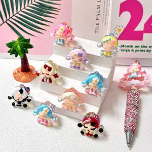 Cuentas Acrílicas con Forma de Corazón, Lindas y de Dibujos Animados, con Opciones de Plástico/Lucita para la Creación de Joyería y Decoración de Bolígrafos - Product Image 1