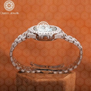 Montre-bracelet en diamant VVS de bonne qualité avec un style élégant et une précision fiable, idéale pour un cadeau, disponible au prix d'exportation - Product Image 1