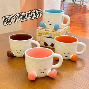 Tazza in Ceramica per Caffè e Acqua, Stile Little Red Book, con Disegno Sottosmalto per <span class=keywords><strong>Faccine</strong></span> Cartoon, Super Carina, Design di Nicchia Adorabile - Product Image 2