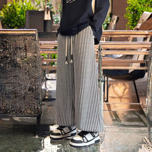 Pantalon de survêtement streetwear homme toutes saisons, coupe ample et polyvalente, effet froissé, taille mi-haute, décontracté, tombé fluide, jambe droite, 100% polyester - Product Image 3