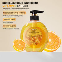 UUKKG OEM ODM Direct leverbaar Fruitgeurende douchegel Aardbei Kiwi Moerbei VC Verlichtende Zoutscrub Lichaamswasgel