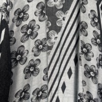 Ensemble Abaya Cardigan Châle en Polyester Jacquard Floral Bohème, Aspect Artisanal, Long et Charmant, Vêtement de Fête Élégant pour la Maison