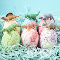 Vente en gros d'une marque privée de bombes pour le bain pétillantes, organique, vegan, coffret cadeau personnalisé pour enfants avec oeuf de dinosaure