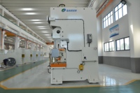 Presse à poinçonner pneumatique automatique pour tôles et profilés en aluminium, machine de découpe