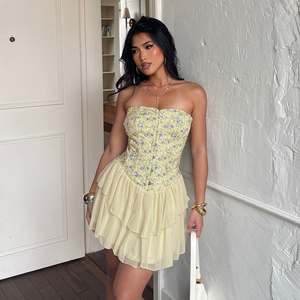 ชุดเดรสสไตล์ชนบทลายดอกไม้แบบเกาะอก คอวี แต่งระบายหลายชั้นสีครีม กระโปรงทรงเอไลน์ ช่วงเอวเข้ารูป ชุดราตรีสำหรับงานปาร์ตี้ - Product Image 4