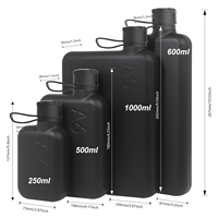 Bouteille d'eau plate unique OEM ODM A7 A5 A6, bouteille d'eau carrée mince et portable en acier inoxydable pour la vie moderne