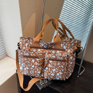 Sac à main décontracté transfrontalier 2026 Automne Hiver Nouvelle Tendance Imprimé Shopping Léger Cabas en Tissu Épaule Bandoulière - Product Image 2