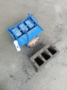 Machine de fabrication de briques portable domestique non cuite avec composant de noyau de moteur efficace inclus - Product Image 3