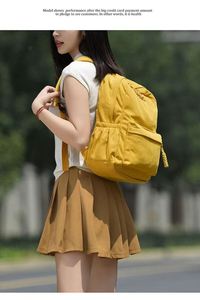 กระเป๋าเป้สะพายหลังผ้าลูกฟูกแบบยูนิเซ็กซ์ ความจุขนาดใหญ่ 20-35 ลิตร ดีไซน์ทันสมัย สีพื้น สายสะพายโค้งมน ปิดด้วยซิป ผลิตจากโพลีเอสเตอร์ - Product Image 4