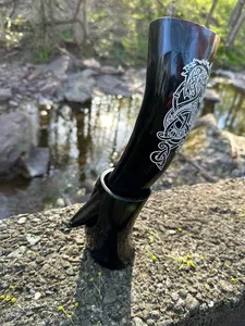 Corne animale de haute qualité d'origine éthique avec design décoratif peint à la main pour boire traditionnellement au prix de gros - Product Image 3