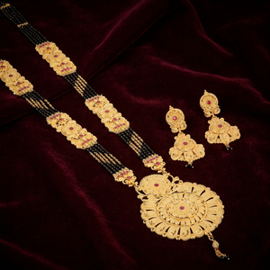 Colgante de Mangalsutra chapado en oro tradicional para mujer, Chapado largo de latón con Laminado para temporada de boda, joyería elegante - Product Image 1