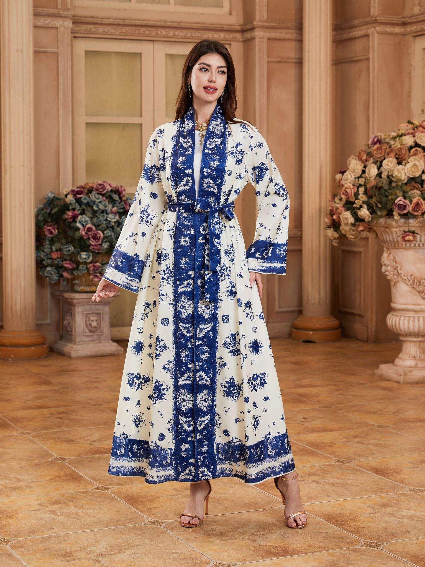 สีฟ้าและสีขาว