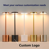 Lampe de table LED à capteur tactile en métal classique, lampe de bureau rechargeable, 3 couleurs, lumière d'ambiance créative, barre lumineuse, décoration de chambre, veilleuse