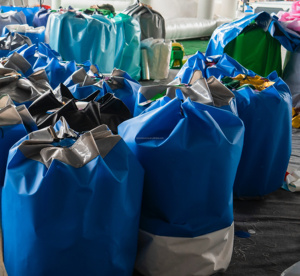 Tobogán Acuático Inflable Grande de Grado Comercial con <span class=keywords><strong>Piscina</strong></span>, Fácil de Instalar, Tamaño Personalizable para Uso en Exteriores, Niños, Adultos, Fiestas y Eventos - Product Image 6