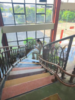 Monte-escalier ou fauteuil monte-escalier avec un design compact et pliable pour les espaces restreints