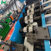 Machine de production de profilés en acier CZ, machine de formage de poutrelles préfabriquées C, machine automatique deux-en-un pour poutrelles C et Z