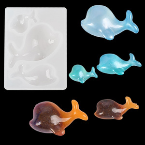Moule en silicone Dauphin pour résine époxy et pâtisserie, outil artisanal thème océan 50-1542-D - Product Image 1