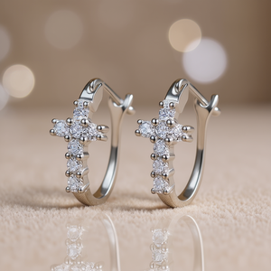 Orecchini a Cerchio con Croce in Oro Bianco, Argento 925 Placcato Rodio, Cristalli e Strass con Incastonatura a Griffe, Classici da Donna per Uso Quotidiano - Product Image 2