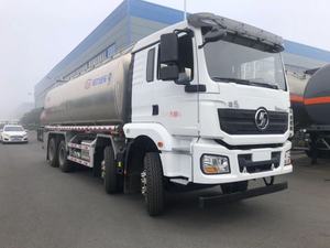 Camion-citerne de transport de liquides dangereux (gamme complète de tonnages) - Product Image 1