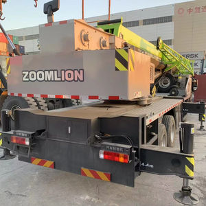 Grúa sobre Camión ZOOMLION de 25 Toneladas ZTC250A562 en Venta en Uzbekistán - Product Image 1