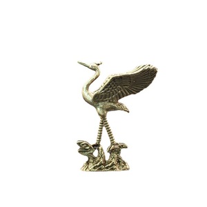 Figurine de grue en laiton, forme irrégulière, légère, décoration de bureau, fournitures de bureau, style Feng Shui, cadeau personnel - Product Image 5