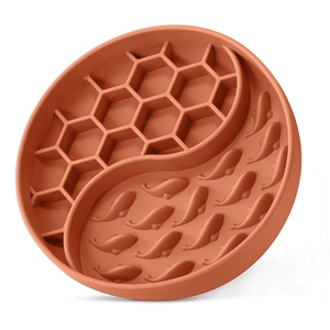 Poisson Nid D'abeille Conception Antidérapant Silicone Chien Bol De Nourriture Interactif Mascotas Accesorios Mangeoire Pour Animaux De Compagnie Avec Ventouses En Gros - Product Image 1